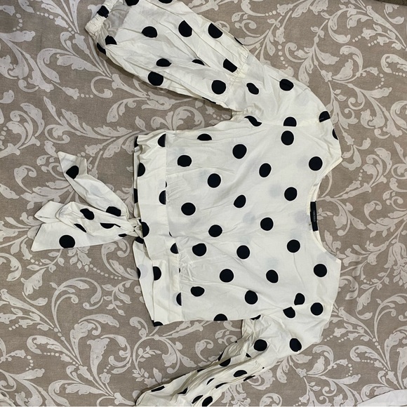 Polka dot cute dressy top - Picture 2 of 2